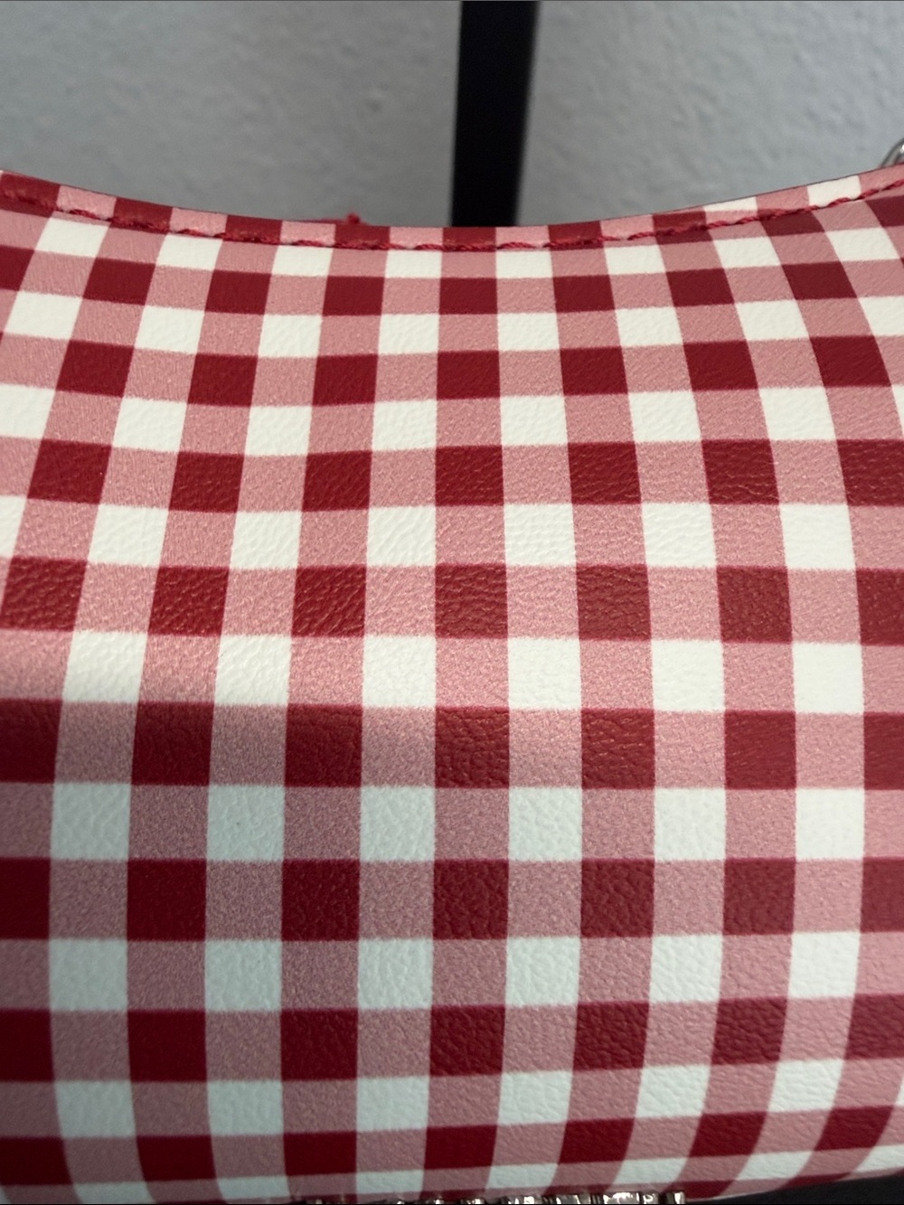 Steve Madden | Red Gingham Shoulder Bag w/ Matching Scarf - Picture 4 of 8